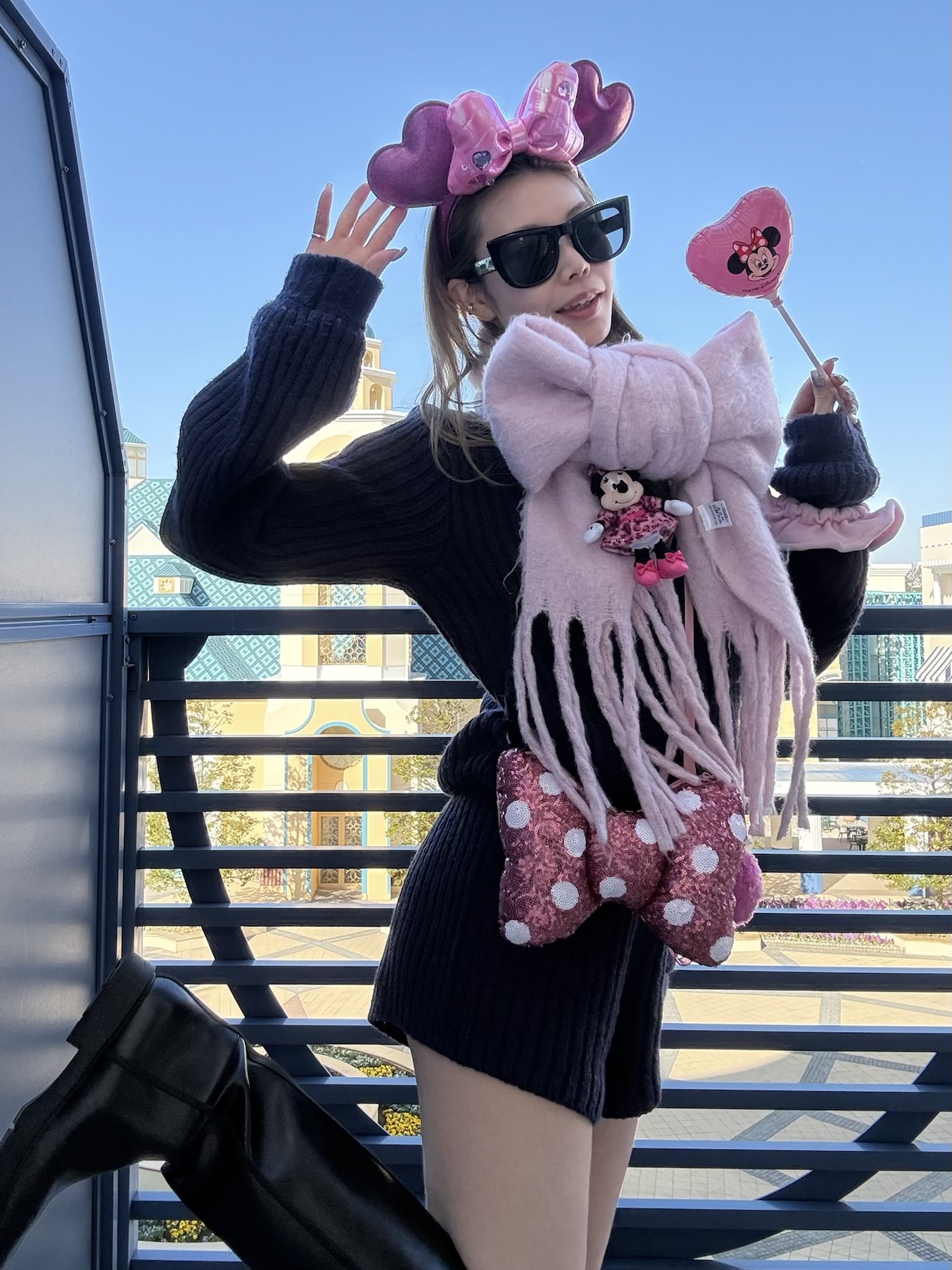 甘いだけじゃない。ミニーのファンダーランド“映えコーデ”