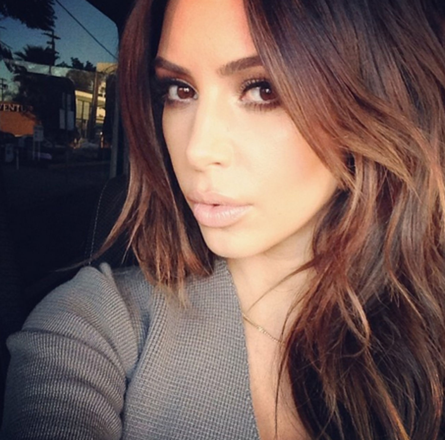 kim-kardashian-selfie-secret-pictures-main