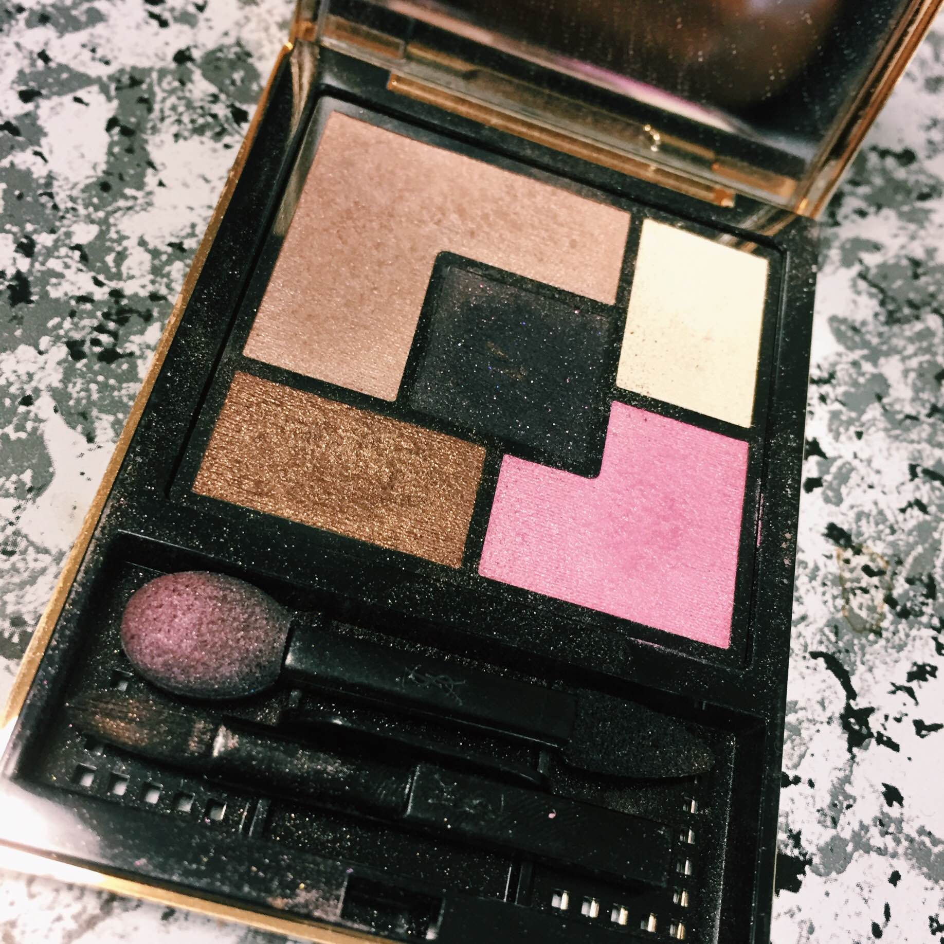 EEE964B5-41EA-4A31-B4B4-020E844DC136