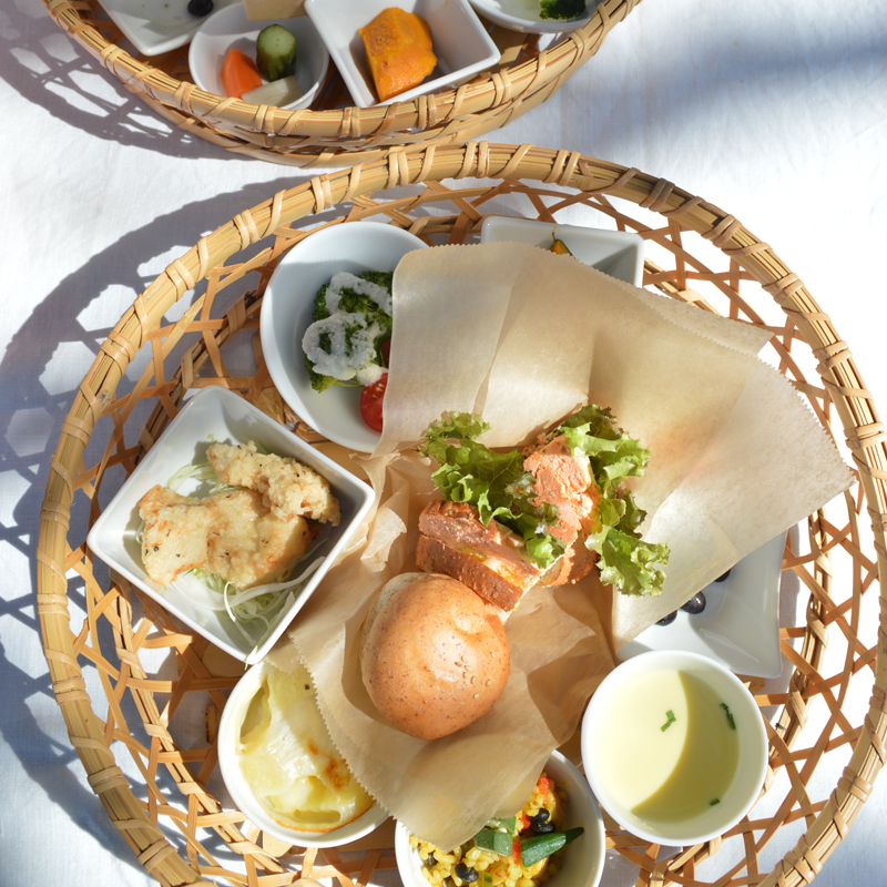 メルヘンチックな絵本の世界が広がる。大自然に囲まれた隠れ家レストラン #ニセコ #北海道