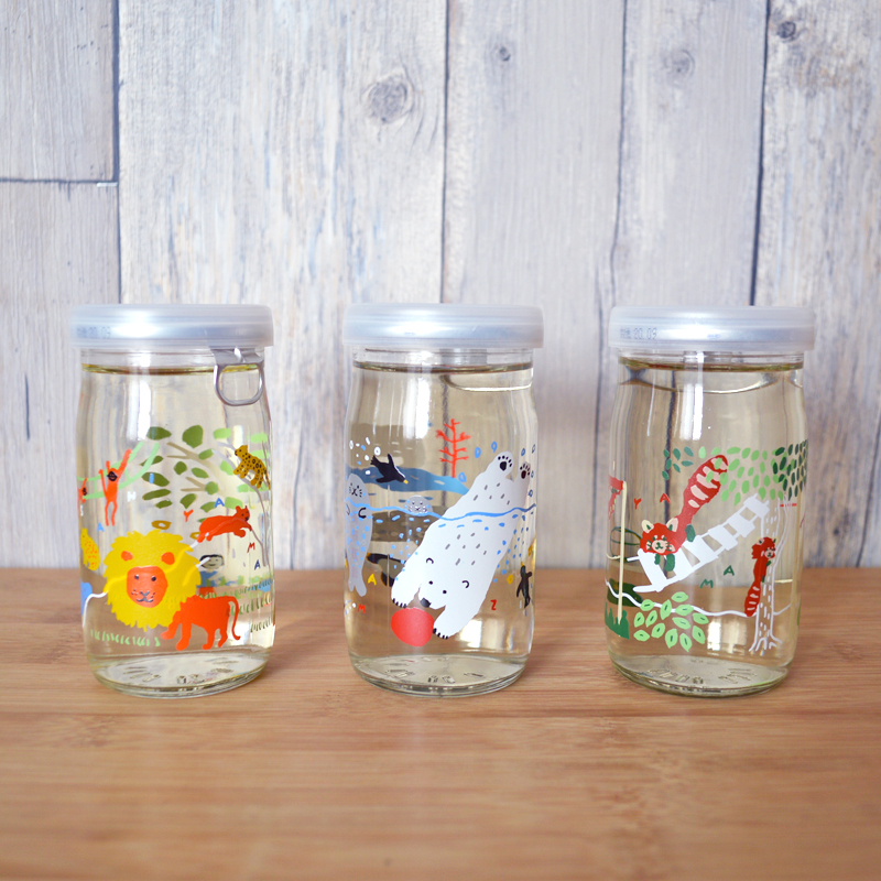 まるで絵本のような世界観。動物イラストが可愛らしい北海道限定カップ酒 #北海道 #お土産