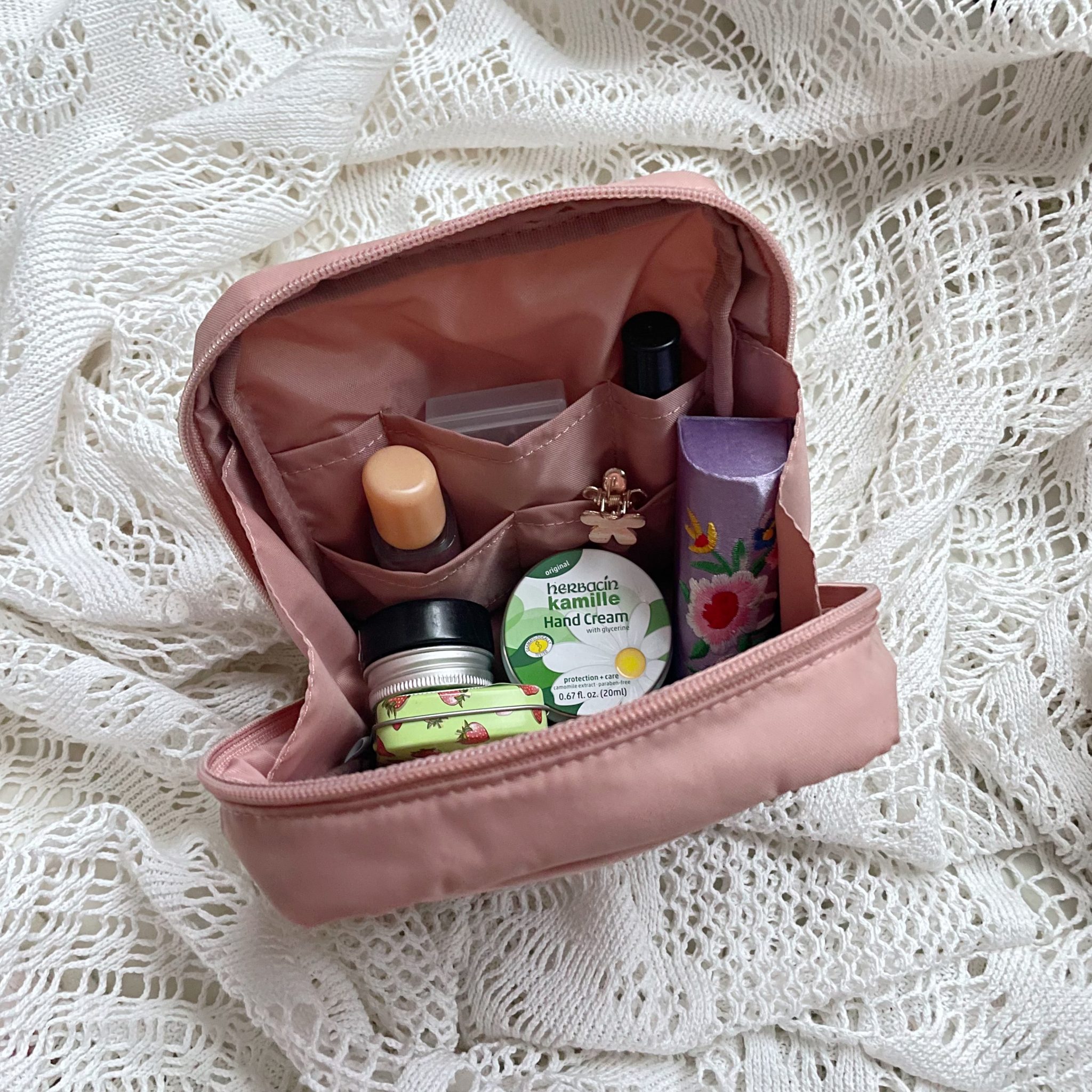 ポケットが多くて便利！無印のメイクポーチ♡ #無印