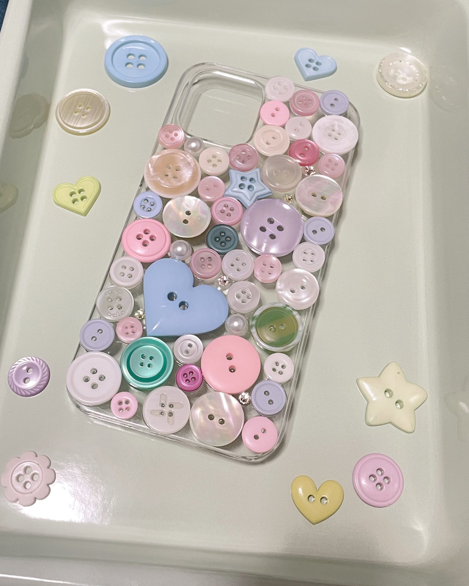 ボタンスマホケースを作ってみました୨୧⑅*