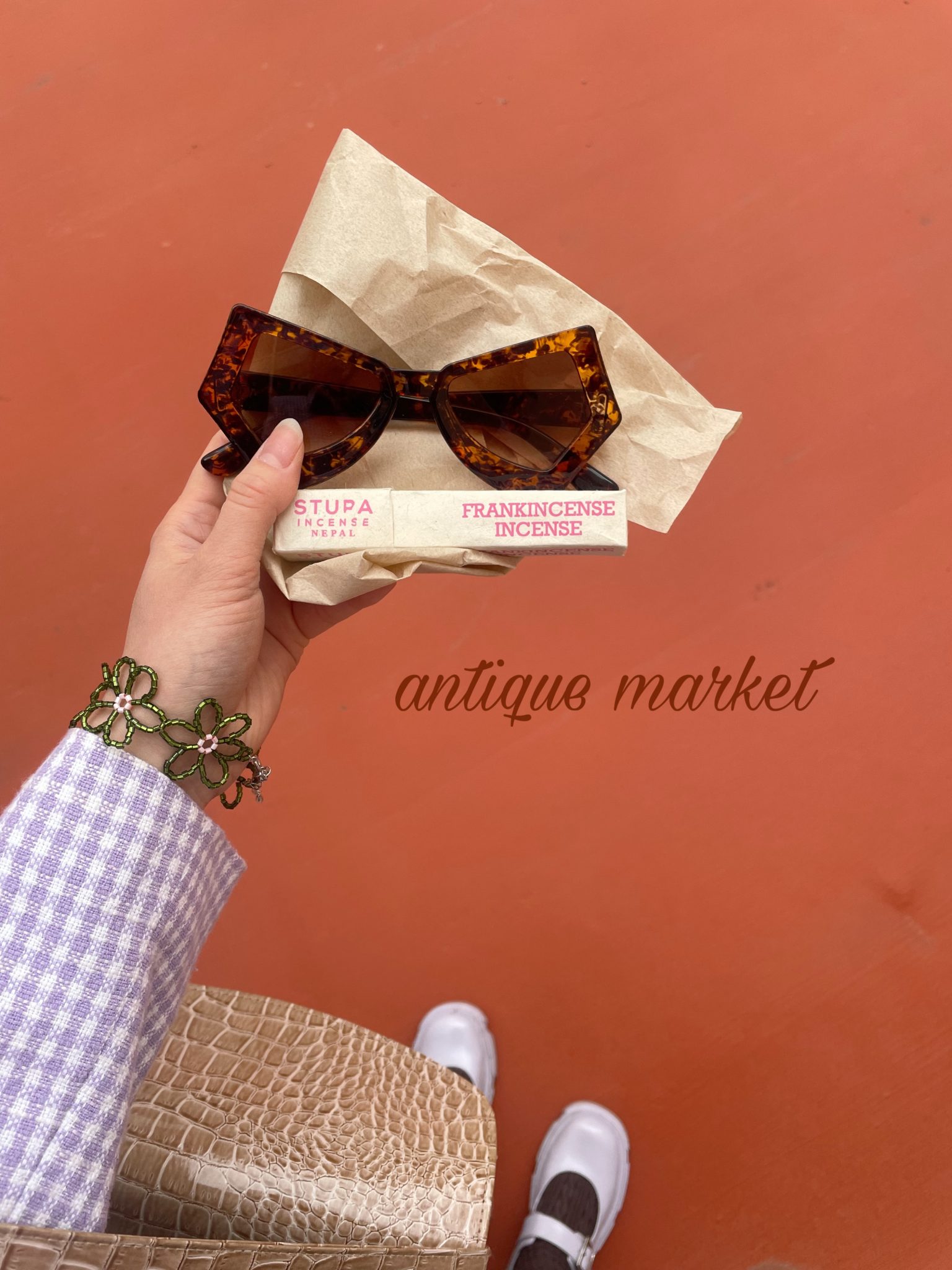 骨董市へ行った日のoutfitと購入品･*☽:ﾟ