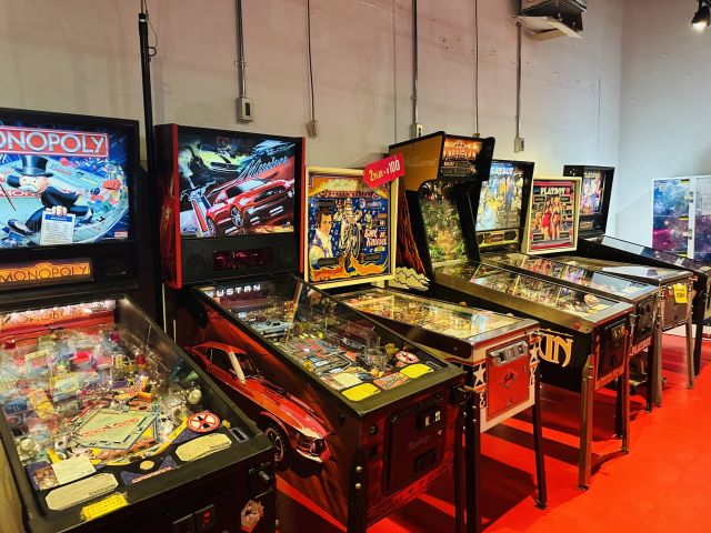 【大阪・アメ村】海外ドラマ・アニメの台が可愛いピンボールで遊ぶならココ！