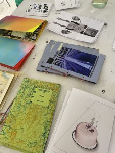 [#ニューヨーク留学記]　卒業制作で初めてのZINEを作成したよ☪︎⋆｡˚✩　#グラフィックデザイン