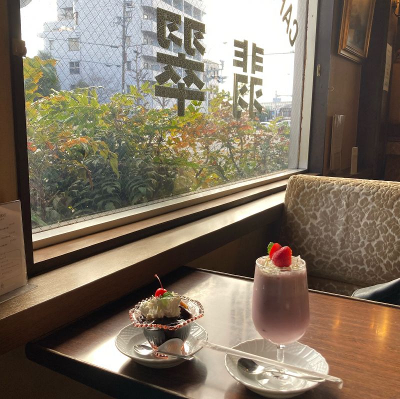 〈京都カフェ〉昭和にタイムスリップできる！？〝ふぉとじぇにっく”なレトロ空間をもう体験した？♡#喫茶翡翠　#純喫茶