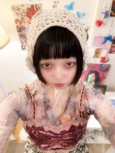 夏にぴったりなアイテム❤︎お友達の手作りバブーシュカ