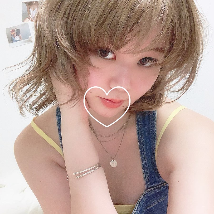 New hair..♡明るいベージュカラーにたっぷりハイライトがかわいい♡