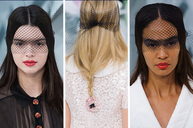 “CHANEL “2015年S/Sコレクションのボサボサな三つ編みヘアーが可愛い！