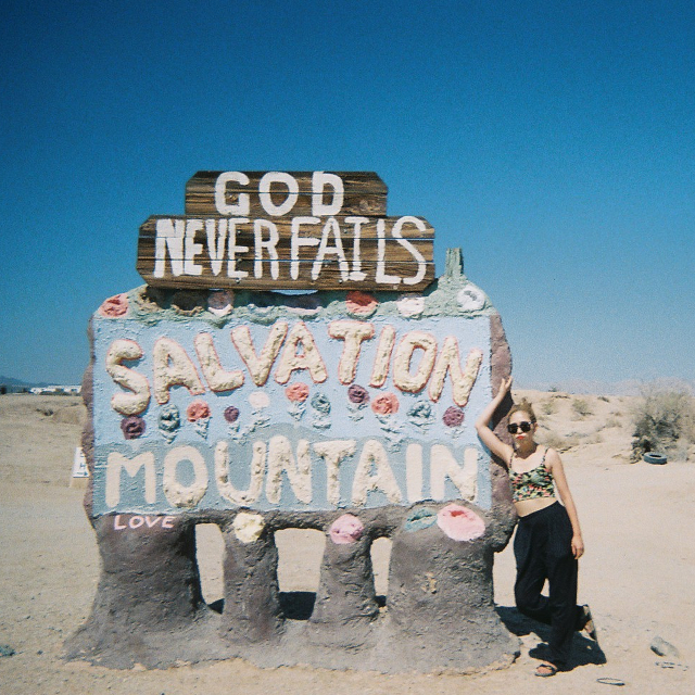 #TRIP：今年のバケーションはどこへ行く？ 砂漠のなかの異世界 “SALVATION MOUNTAIN” の魅力