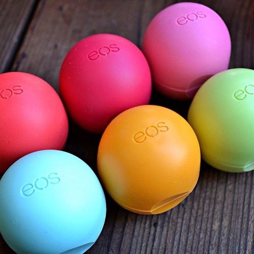 Miley Cyrusも愛用、海外で爆発的トレンドになってる最新型リップクリームを紹介♡#EOS #makeup