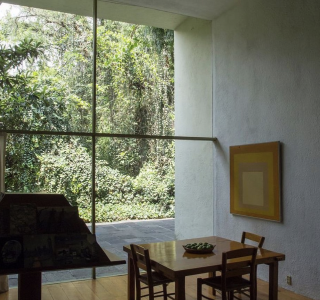 メキシコの建築家、ルイスバラガン の家がすごかった