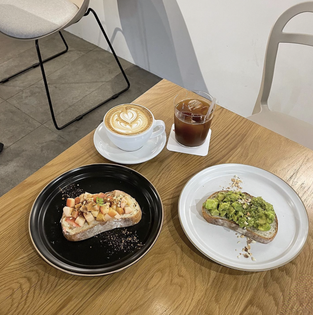 中目黒から徒歩4分にある開放的なカフェがおしゃれ♡ | OPEN NAKAMEGURO