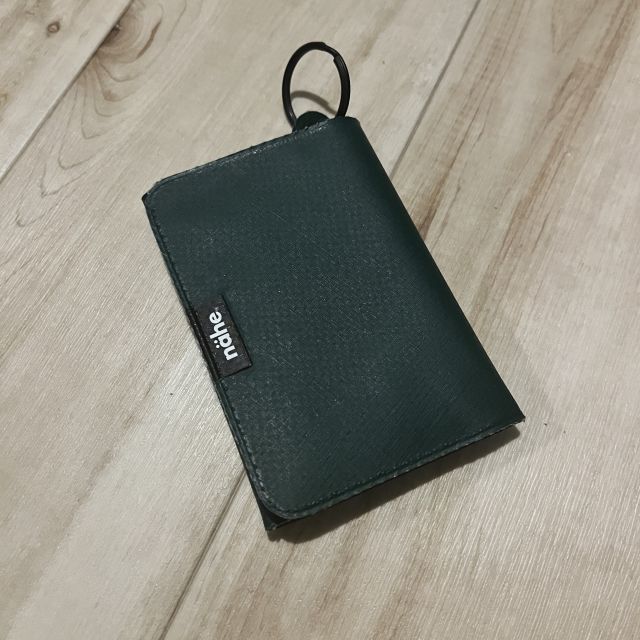 フェスに持っていくのにも最適、身軽なお財布、nähe（ネーエ）