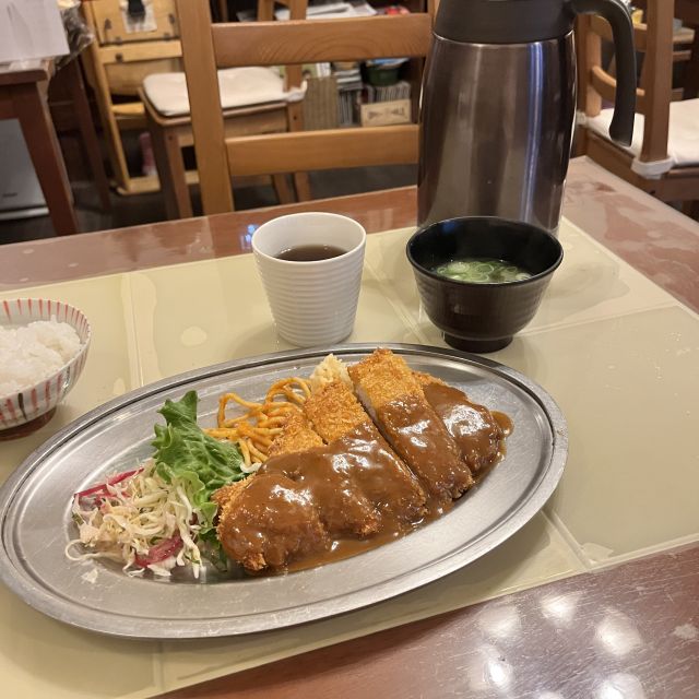 福岡の古賀市で愛される定食屋「志きしま」：レトロで昔ながらの懐かしい味と温かいおもてなし