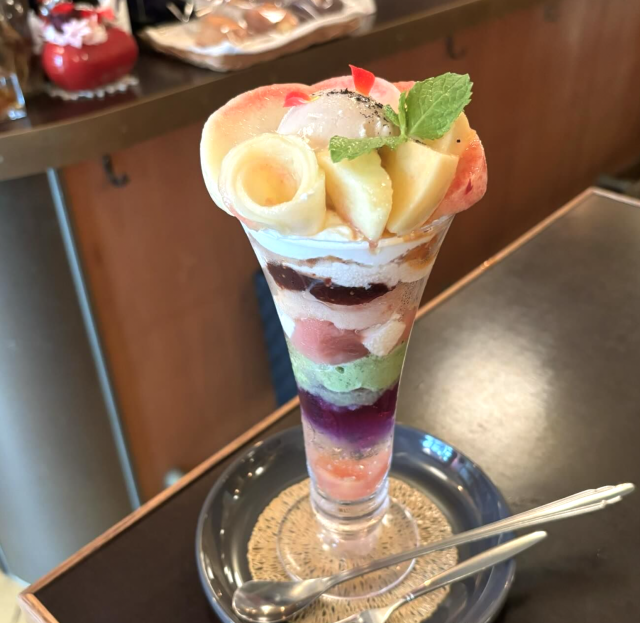 季節のパフェが美しい、CAFE CUPOLA mejiroの紹介
