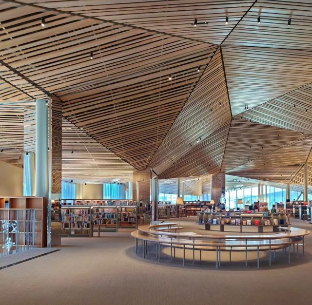 栃木県那須塩原に行ったら図書館にも行こう！おしゃれすぎる図書館「みるる」