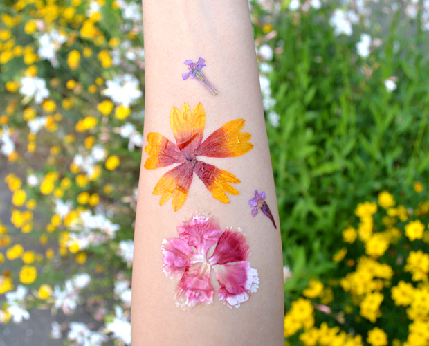 話題の押し花タトゥーを実際に実践　#Pressed flower Tattoo #DIY