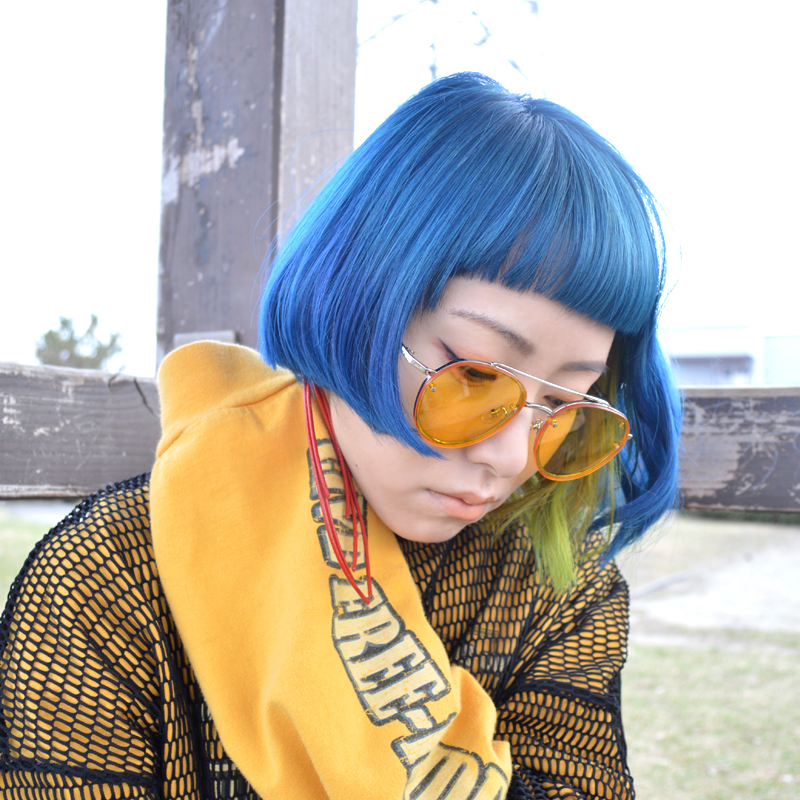 普通のボブに飽きてしまったら。アシンメトリーヘア #bluehair #asymmetryhair