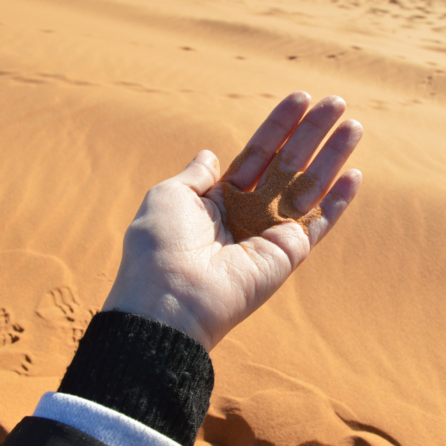 世界最大の砂漠 サハラ砂漠 オリオン座と一生忘れられない夜 Morocco アフリカ サハラ砂漠 メルズーガ 放浪 Nylonブログ ファッション ビューティ カルチャー情報