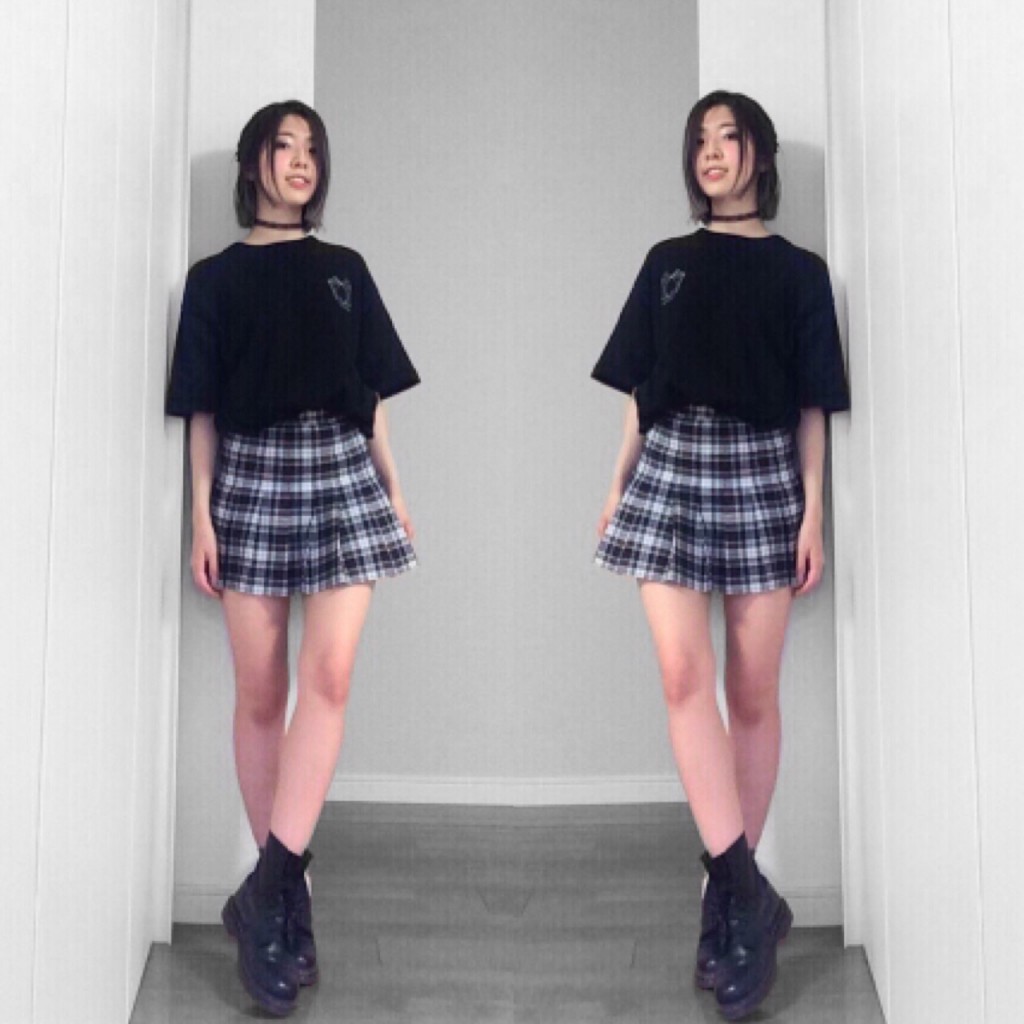 アメアパの #SCHOOLGIRL 風プリーツスカートは #90s に #PUNK に着るべし♡ #OOTD #AmericanApparel