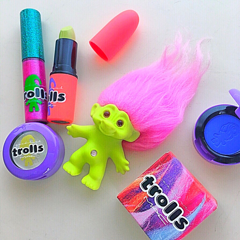 最強コラボと話題の #MAC の #Trolls Collectionのグロスを実際に使ってみた♡ #makeup