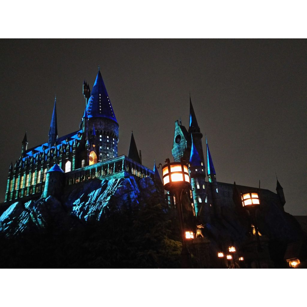 「昼は #最キャー 夜は #最ギャー !?」噂の #HALLOWEEN シーズンの #USJ を徹底リポート！ ー他の季節とココが違うので要注意ー #ホラーナイト