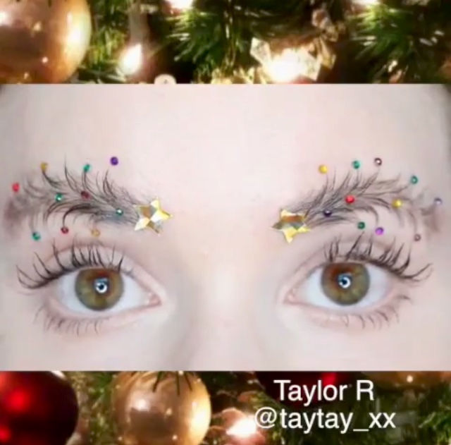 #ChristmasTreeEyebrows はクリスマスのPARTY LOOKにアリ？なし？ #MAKEUP