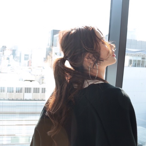 あなたはどんな自分になりたい:D？ ノームコアな #モード ファッションとなりたい理想の#ヘアアレンジ を提案 ❤️ #rimark