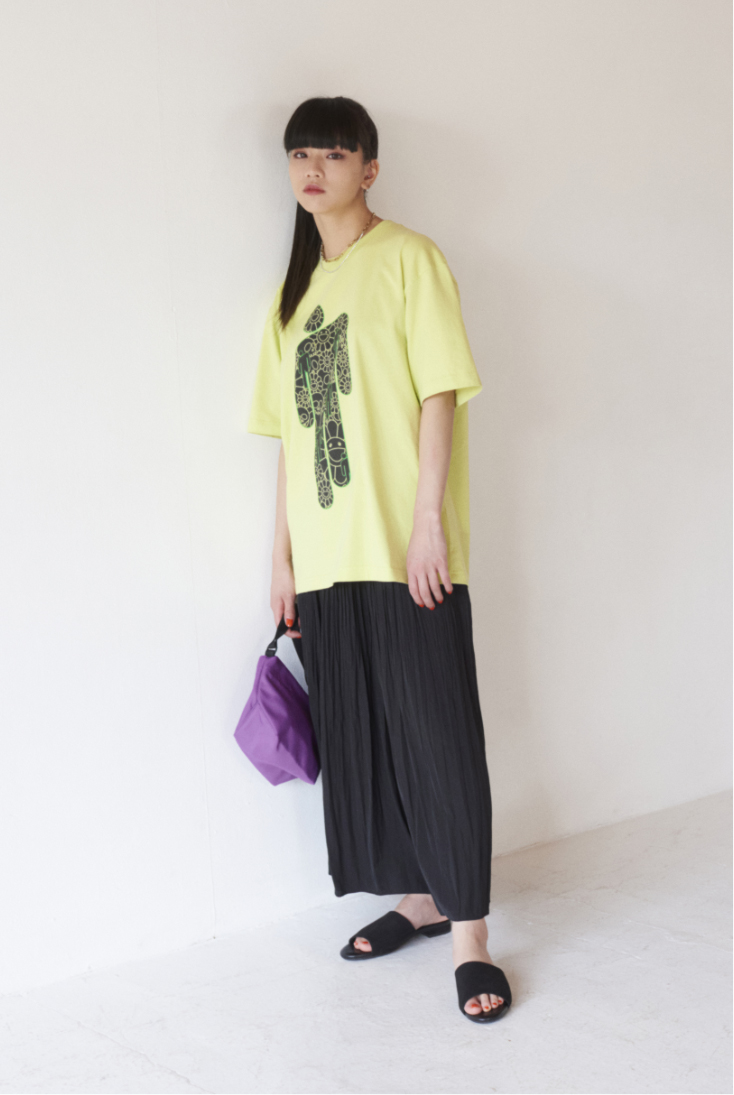 ビリー・アイリッシュ×村上隆　ユニクロ キャップ&Tシャツ×3枚&ノベルティ！ ビリー・アイリッシュ×村上隆” ユニクロ「UT」でアートな最強