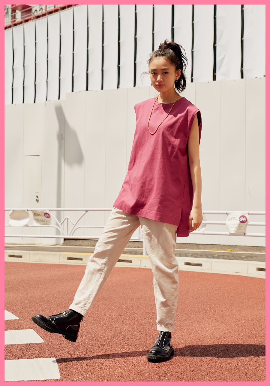 夏をコンフォートに過ごすgapのトレンドtシャツスタイル Nylon Japan