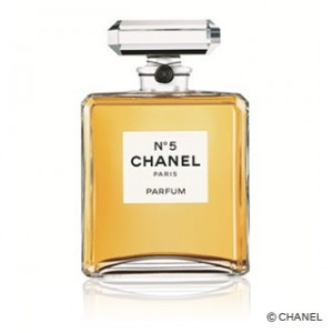 スーパーモデル×鬼才の映画監督が手掛けるCHANEL『N°5』の新作ムービーに注目