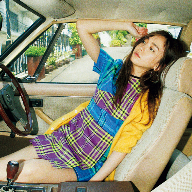 FASHION] ちょっぴり懐かしい キッチュなチェック柄 - NYLON JAPAN