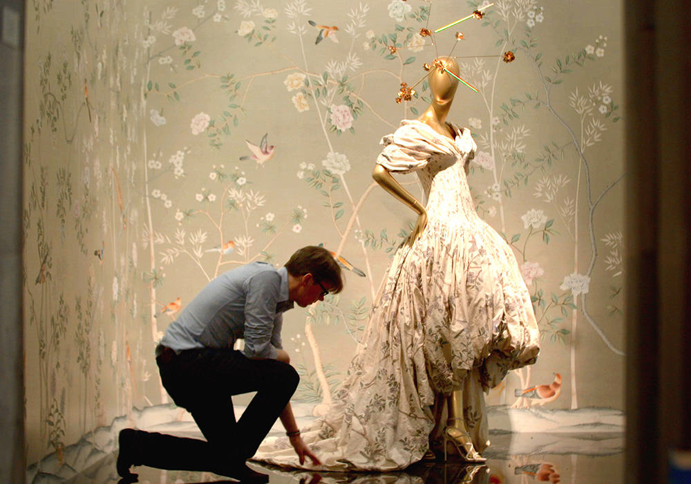ファッションとは何かを問いかけるドキュメンタリー『メットガラ ドレスをまとった美術館』