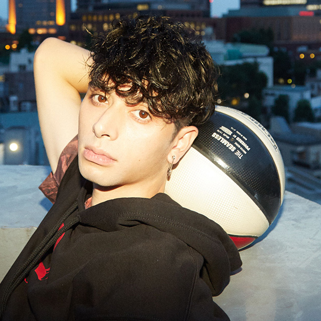 NYLONGUYS VOL.8 ZiNEZ - NYLON JAPAN