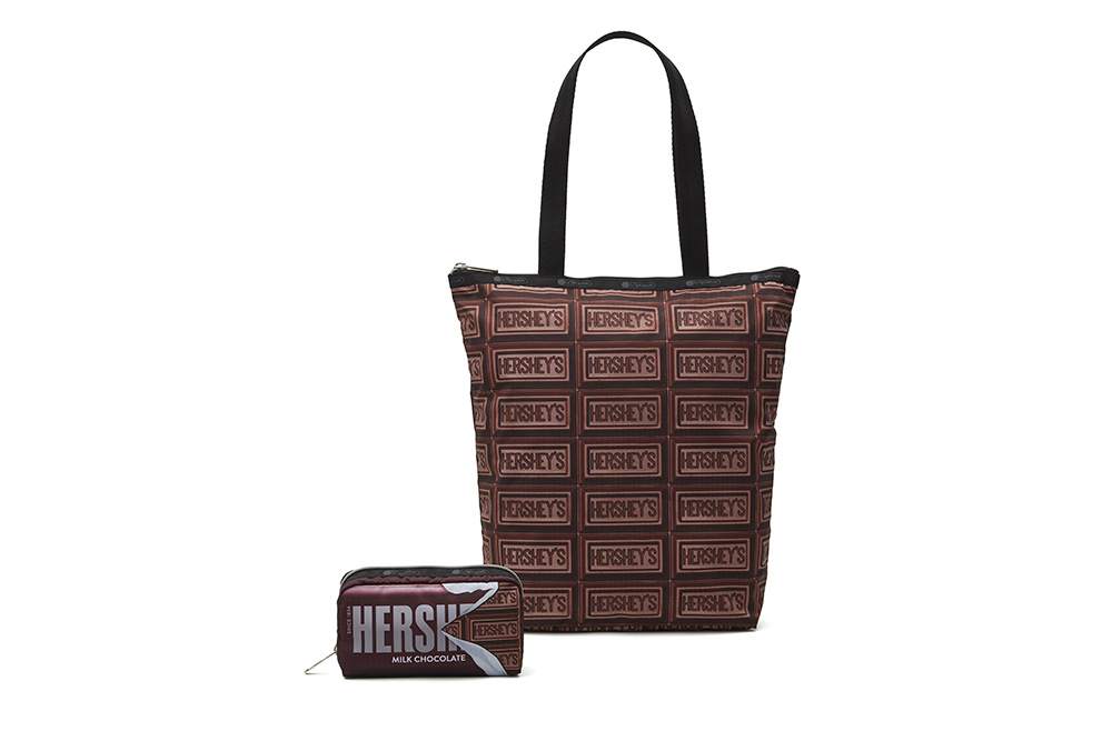 ハーシーのチョコレート柄バッグが登場♡  レスポートサックとのコラボアイテムがお目見え