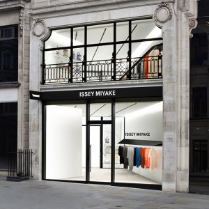 ロンドンのメイフェア地区にISSEY MIYAKEの新店舗がオープン！