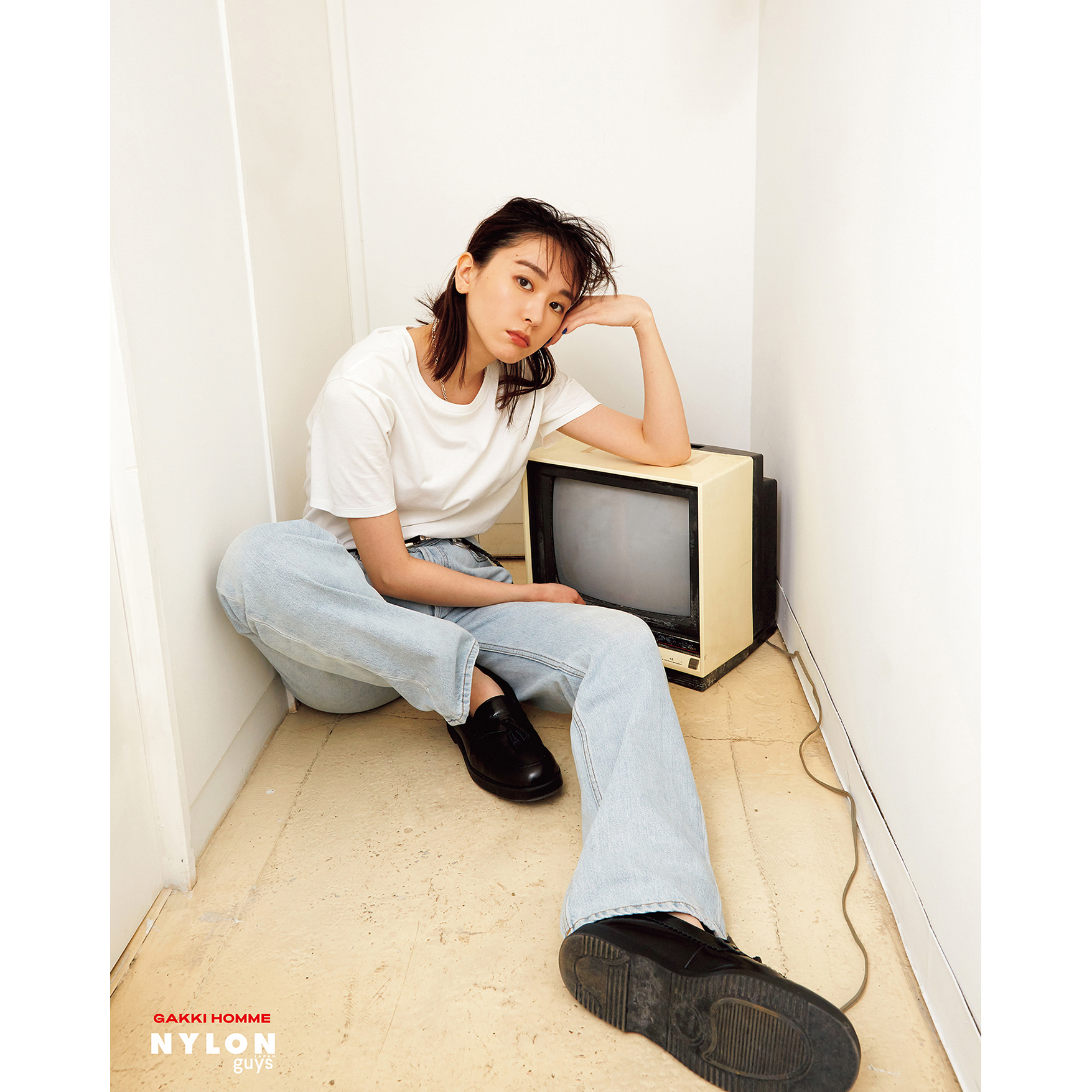 Fashion Nylon Japan１５周年記念号は 新垣結衣の両面表紙 ３４ページ撮り下ろしスペシャル Nylon Japan