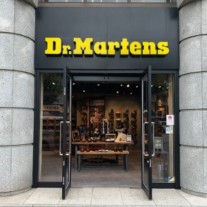 豊富なコレクションを揃えてドクターマーチン青山店がリニューアル！