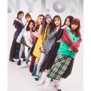 グローバル・ガールズグループ《 NiziU 》が  ファッション誌世界初登場！  NYLON JAPAN史上初の女性グループW表紙！ ファッションストーリーは40ページもの大展開！ そしてスマホやパスケースに入れて楽しめる NiziU両面ミニフォトカード特別付録付き！