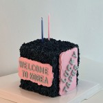 かわいくてインパクト抜群なセンイルケーキで誕生日を盛り上げて！–韓国HOT NEWS 『COKOREA MANIA』 vol.365