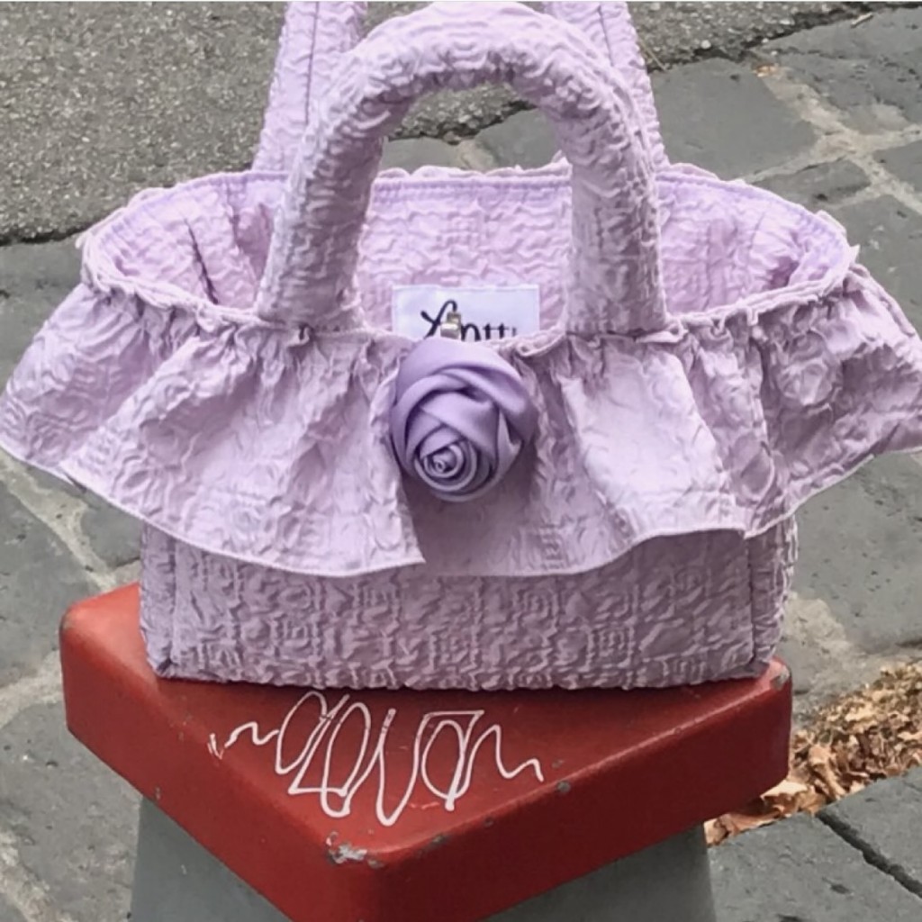 【Antt sienne】bag/人気/薔薇フリル/送料税込★Little Lily Bag CULTURE] 韓国ブランドから、個性的でキュートなバッグを見つけ