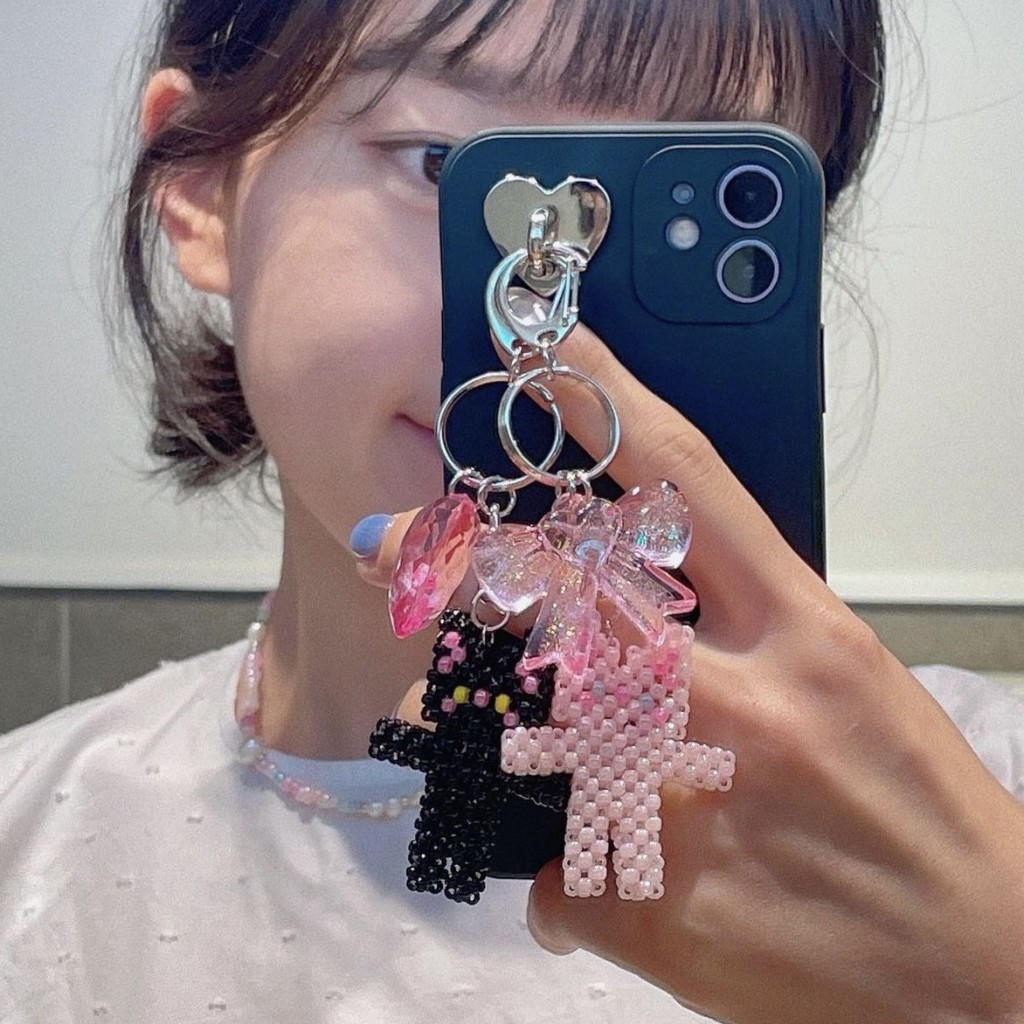 CULTURE] 手作り感たっぷりのビーズキーリングが今韓国でアツい♡–韓国