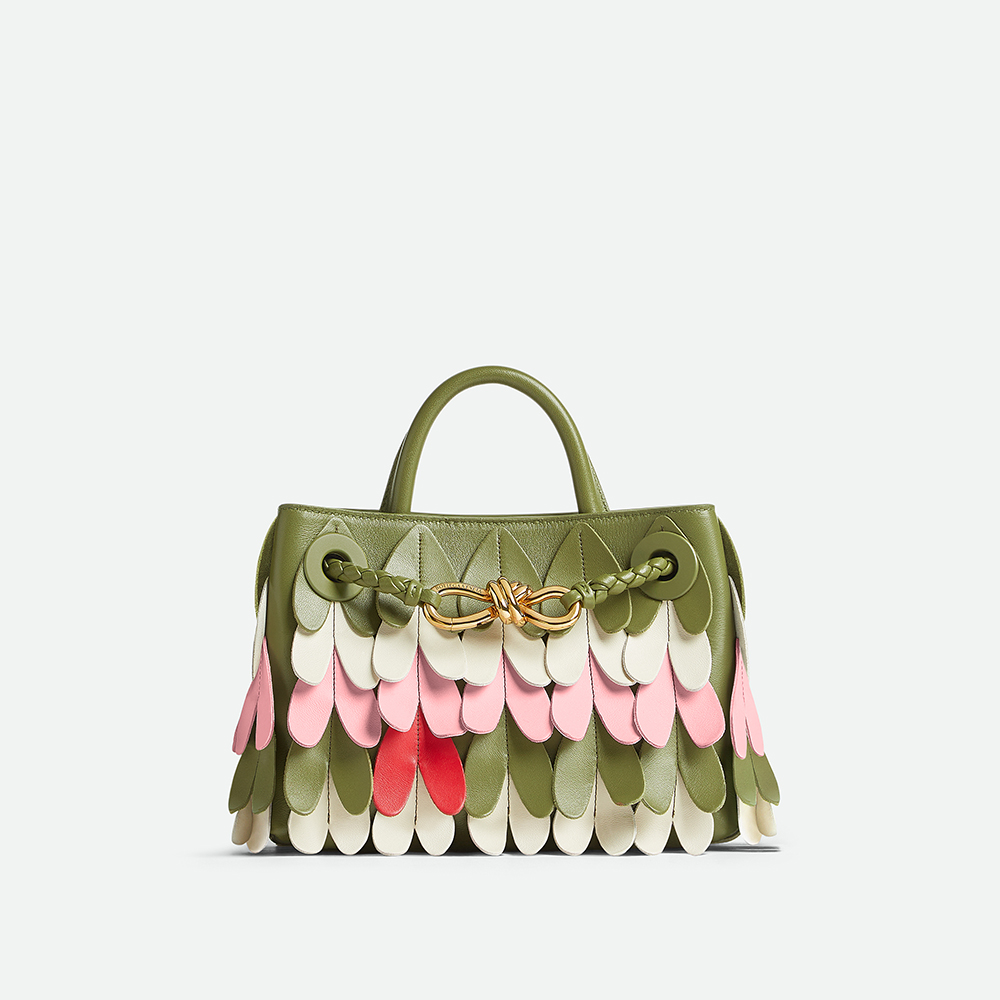 BOTTEGA VENETAからハートモチーフが彩る『バレンタインデーカプセルコレクション』が登場！