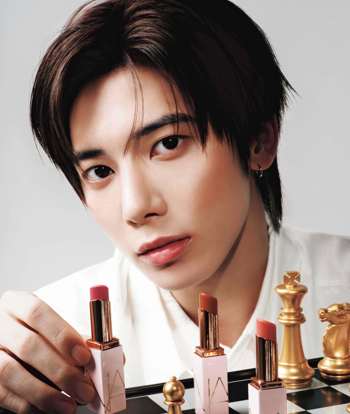 NARS最新リップバームが彩るTAEHYUNの甘美な唇の魔法