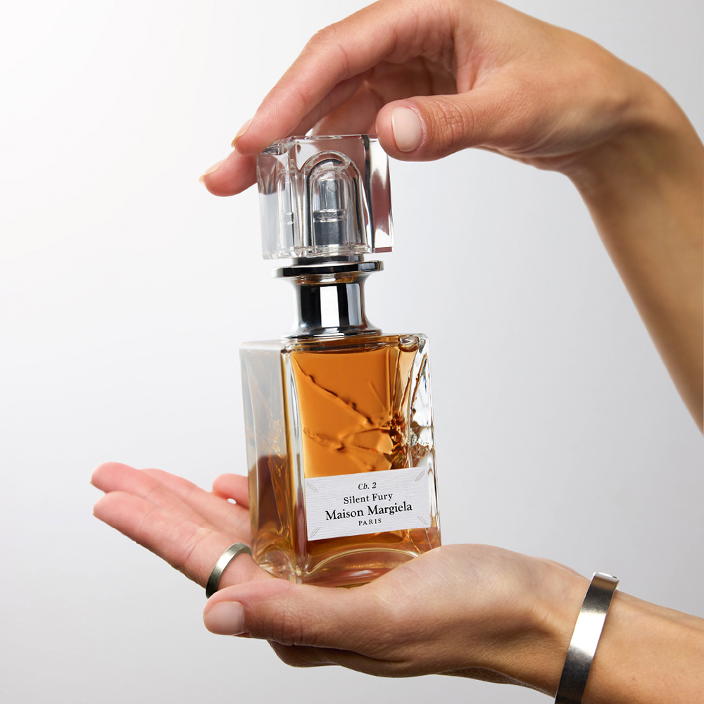 Maison Margielaがオートクチュールフレグランスコレクション『センツォリウム』をローンチ!