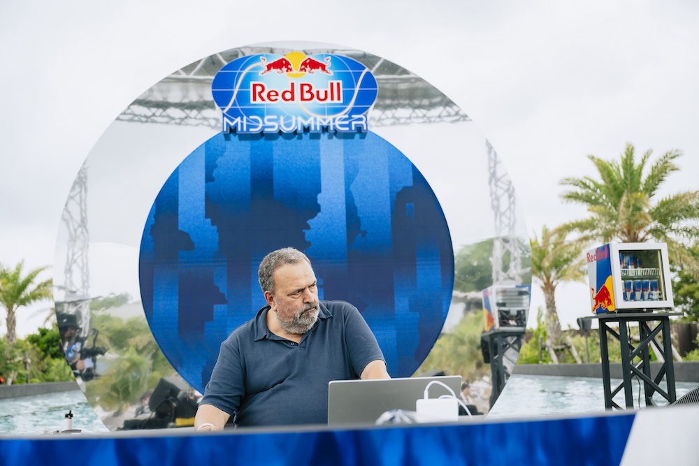 雨さえも祝祭になった。世界7都市をつないだ『Red Bull Midsummer』が描いた、夏の始まり。