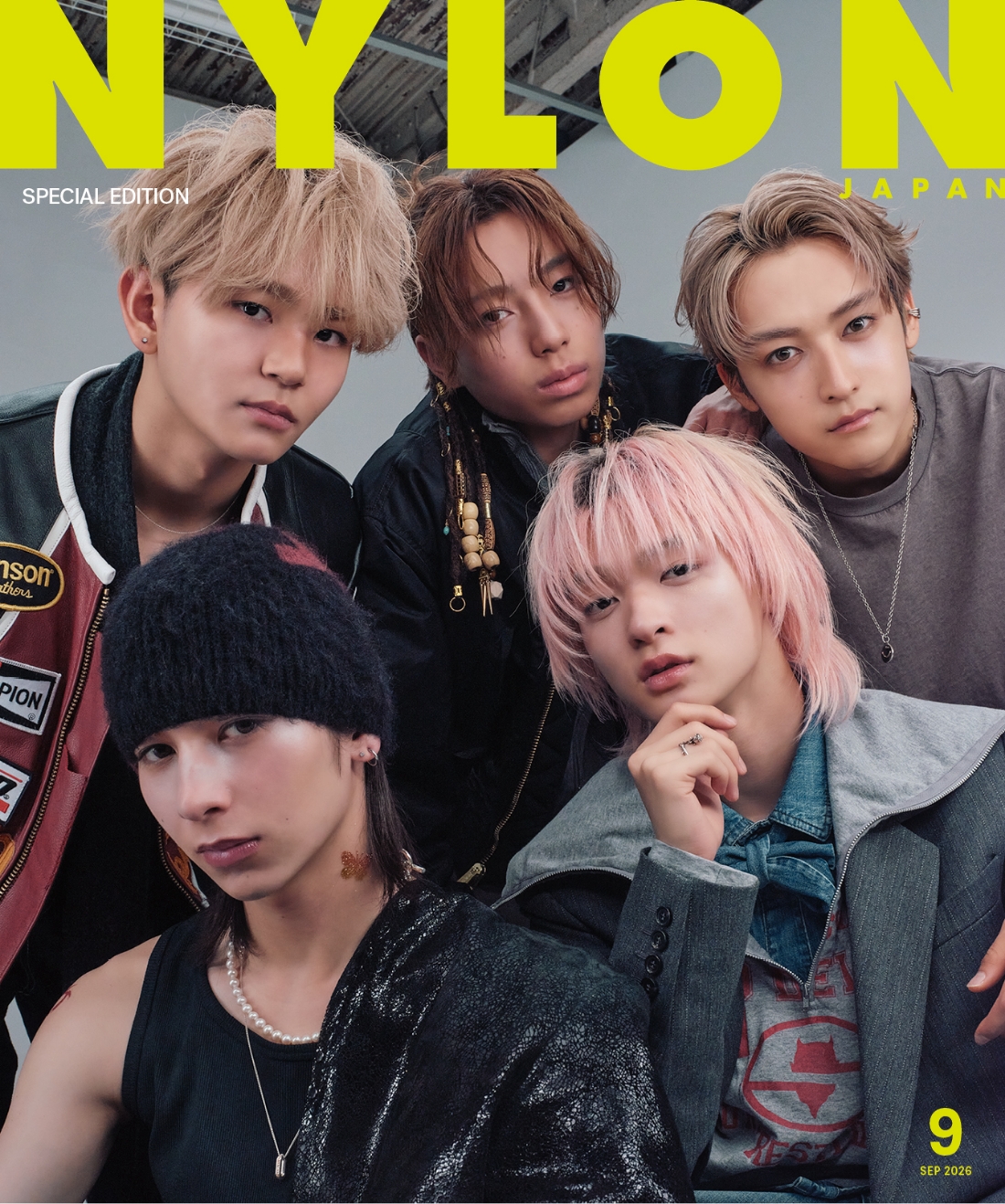 《STARGLOW》が初のファッション誌Wカバーを飾る特別版！　刺激的な放課後へ、5人と駆け抜けるスペシャルストーリー！
