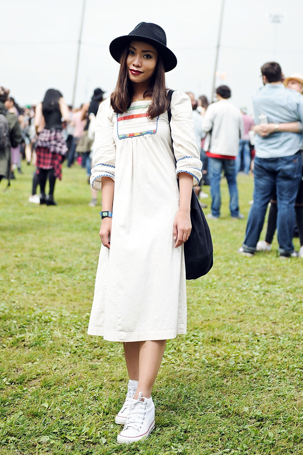 Fashion ワンピースが主役のラフなフェススタイルに夢中 Nylon Japan